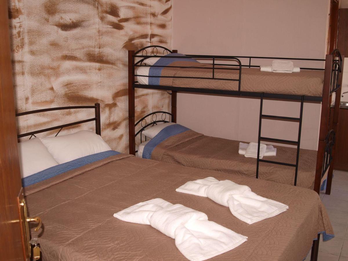 Blue Garden Rooms Paralía Екстериор снимка